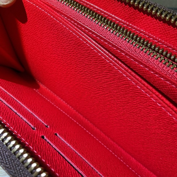 Louis Vuitton Zippy Wallet Monogram Yayoi Kusama - Picture 12 of 16